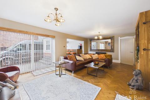 4 bedroom detached house for sale, Greens Lane, Durham TS18