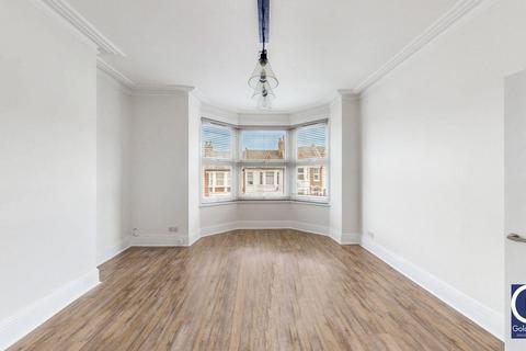 2 bedroom apartment to rent, Dollis Road, Church End, London, N3