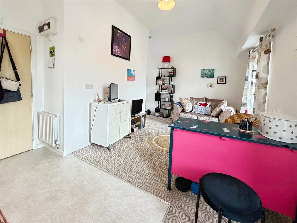 Kitchen/Living Area