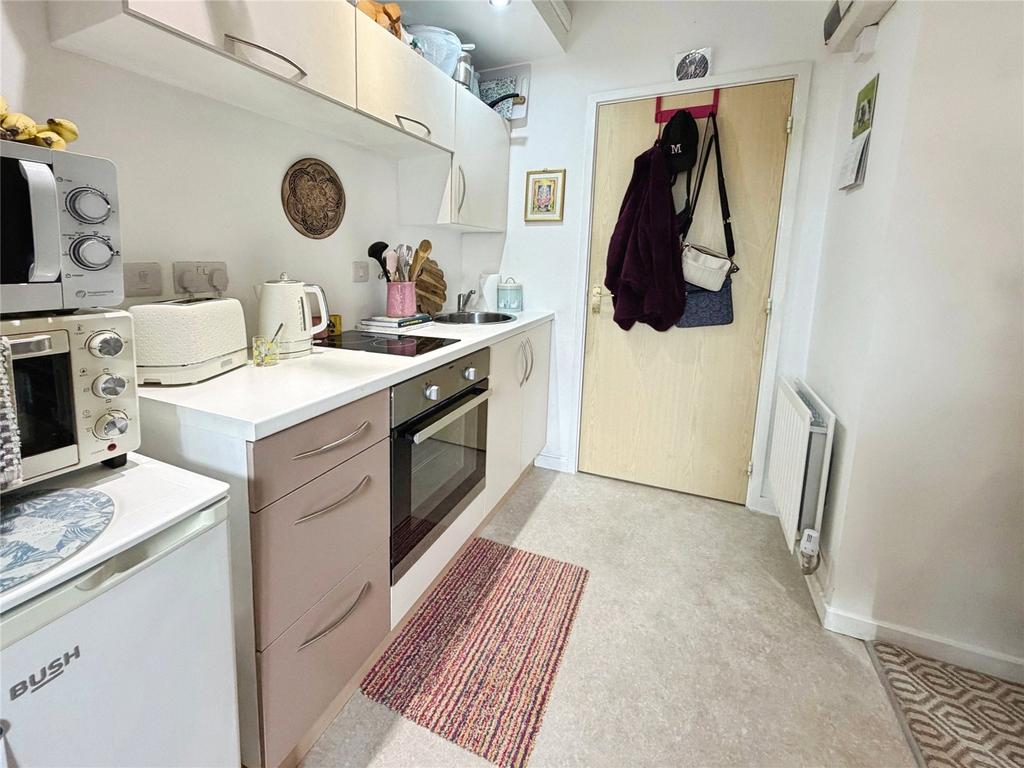 Kitchen/Living Area