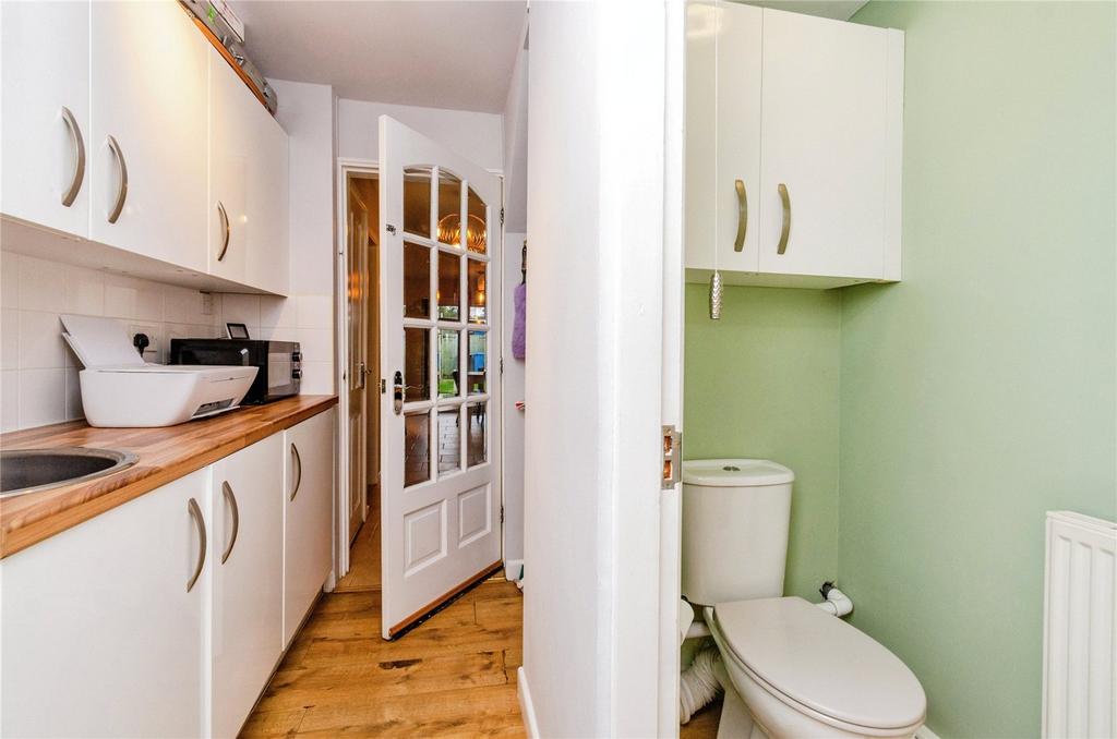 Utility Room/Wc