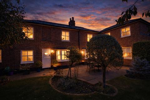 3 bedroom detached house for sale, Queen Street, Coggeshall, COLCHESTER