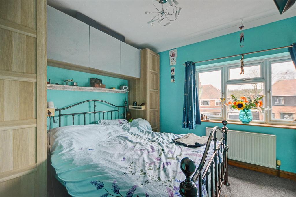 Bedroom 1 1.jpeg