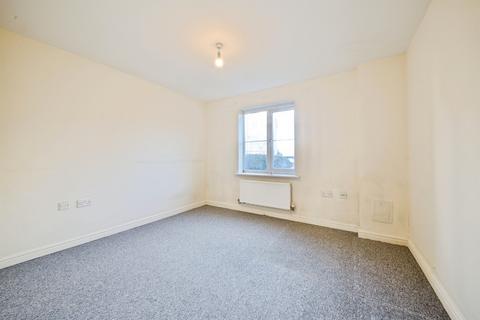 2 bedroom ground floor flat for sale, Blackthorn Road, Ilford