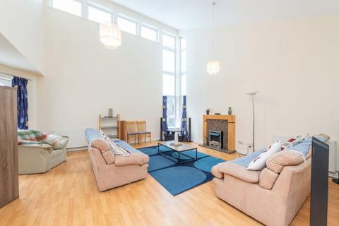 undefined, 0345L Wishaw Terrace, Edinburgh, EH7 6AF