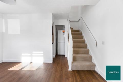 1 bedroom terraced house to rent, Ellenborough Close, Bishop's Stortford CM23