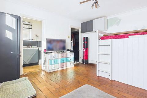 undefined, Kingsway, Hove, BN3 2TQ