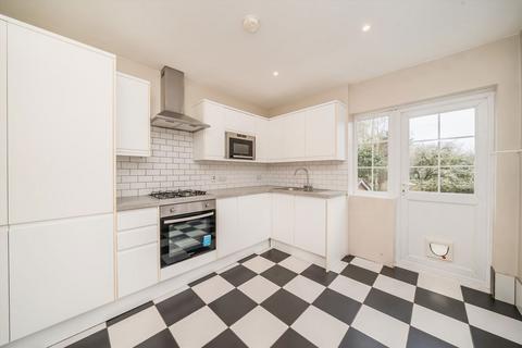 undefined, Vale Crescent, London SW15