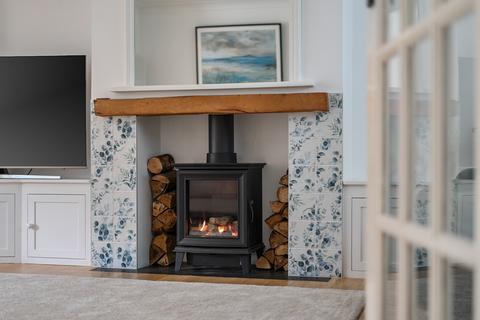 undefined, Trout Road, Haslemere, Surrey, GU27