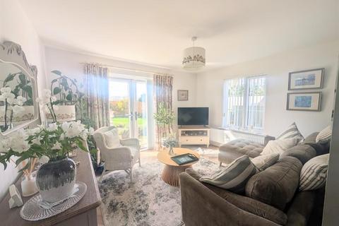 2 bedroom bungalow for sale, Gilberts Field, North Muskham, Newark