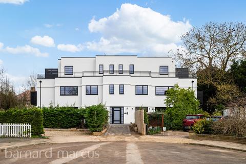 Barton Green, New Malden