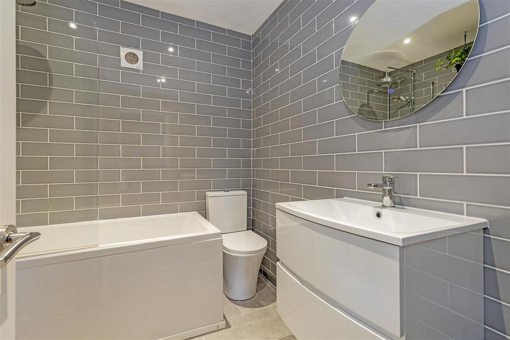 Bathroom-1.jpg
