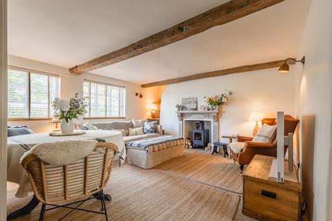 2 bedroom cottage for sale, Chain Free in Ingworth