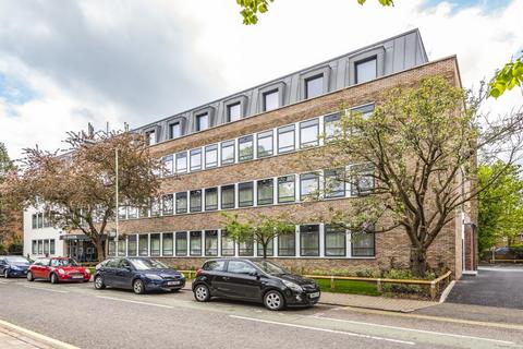 undefined, High Street, Rickmansworth WD3