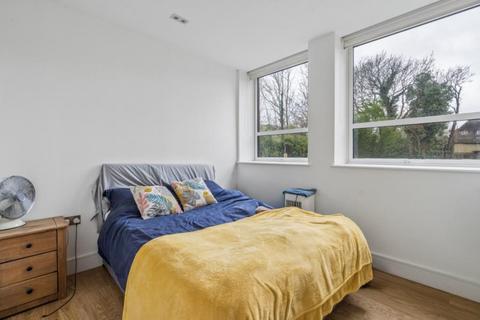 undefined, High Street, Rickmansworth WD3