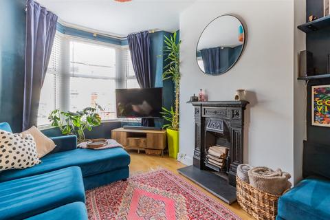 3 bedroom terraced house for sale, Arabella Street, Cardiff CF24