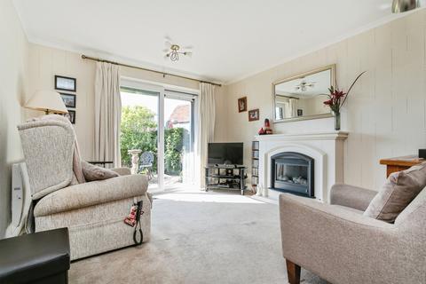 undefined, Mckenzie Close, Buckingham