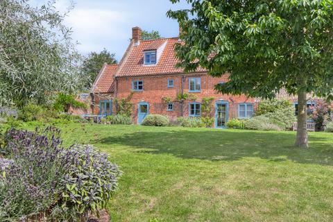 5 bedroom detached house for sale, Luxury Country Living in Hindringham