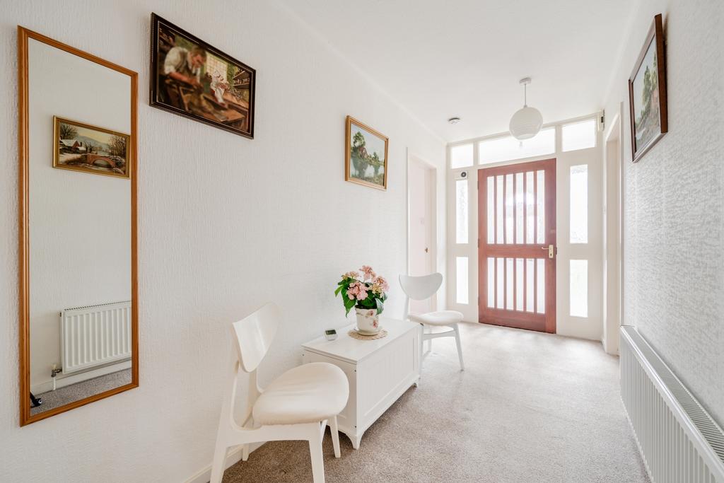 1418122-5-699d7d2bd882e