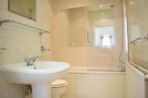 2 bedroom flat to rent, Finchley Road, NW3