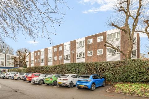 Ashburnham Road, Richmond, TW10