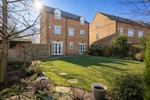 4 bedroom detached house for sale, The Sidings, Strensall, York