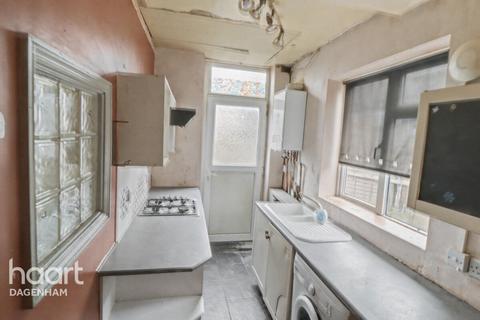3 bedroom terraced house for sale, Winmill Road, Essex