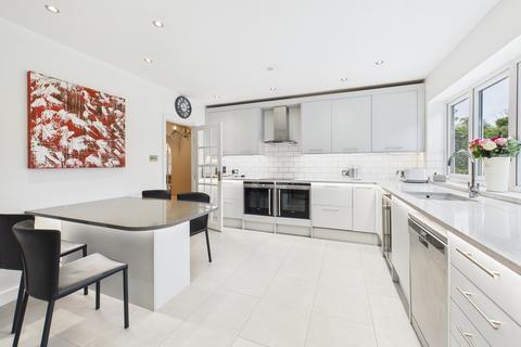 undefined, Ballinger, Great Missenden, Buckinghamshire, HP16 9LJ