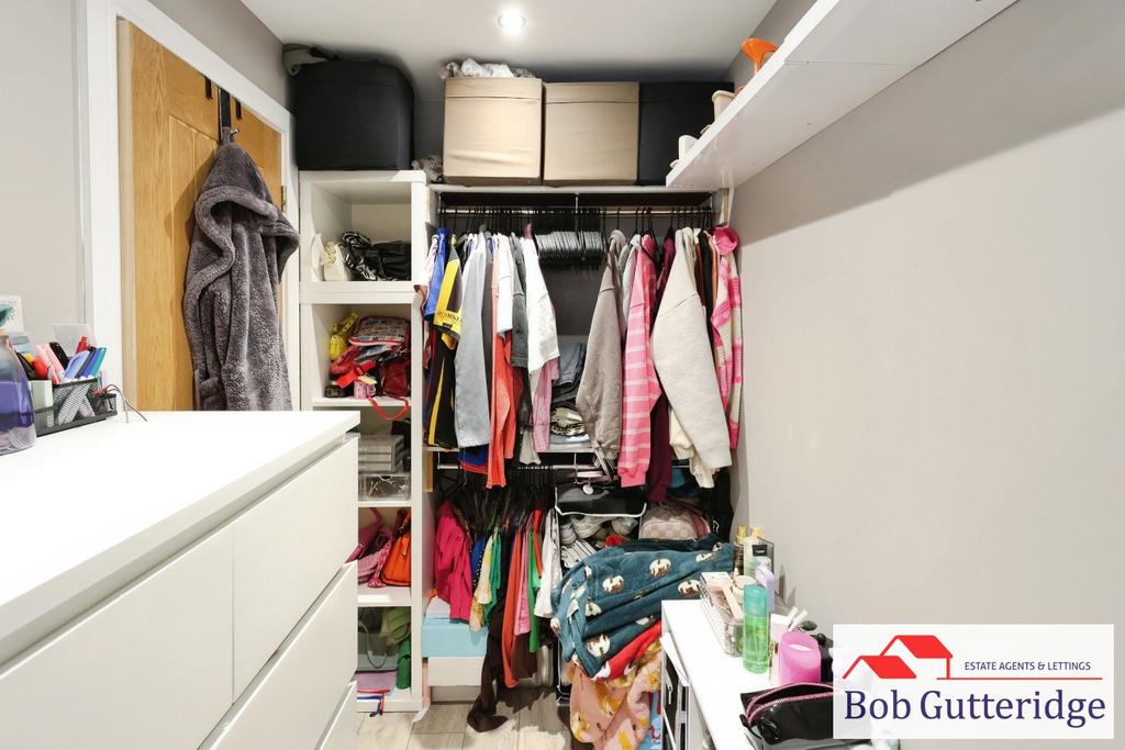 Walk in wardrobe