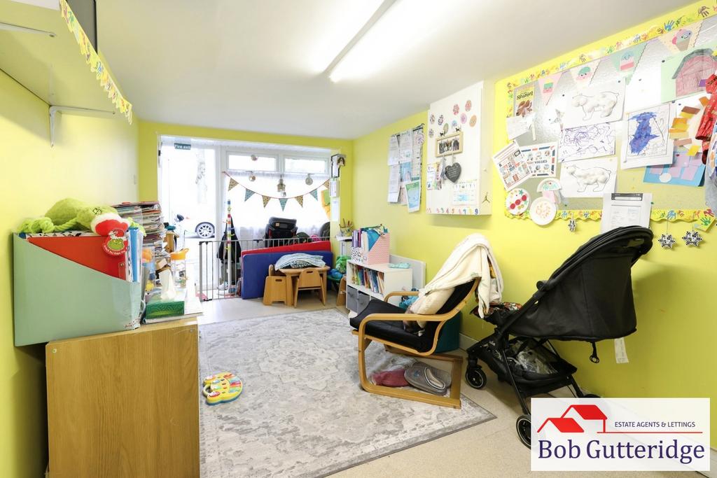 Home office / playroom