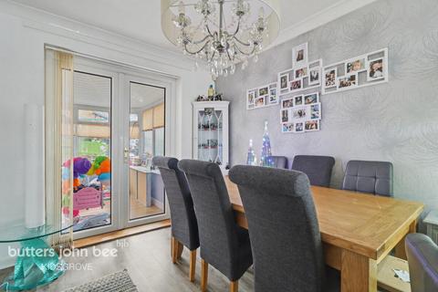 3 bedroom detached house for sale, Kinnersley Avenue, Stoke-On-Trent