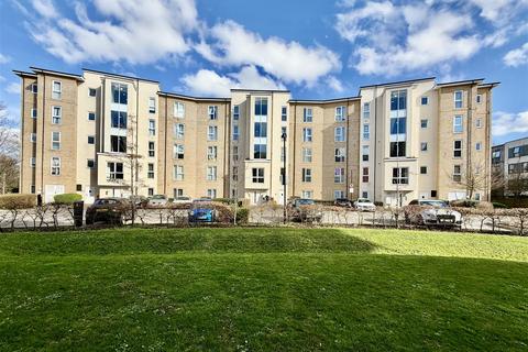 1 bedroom apartment for sale, Hunting Place, Heston TW5