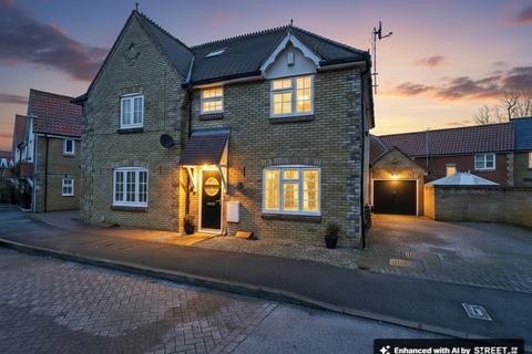 undefined, Bramble Tye, Basildon SS15