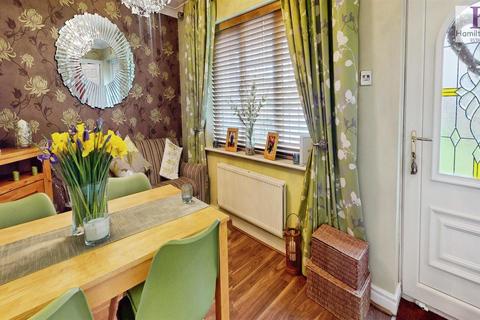 3 bedroom detached house for sale, Sanderson Avenue, Bradford