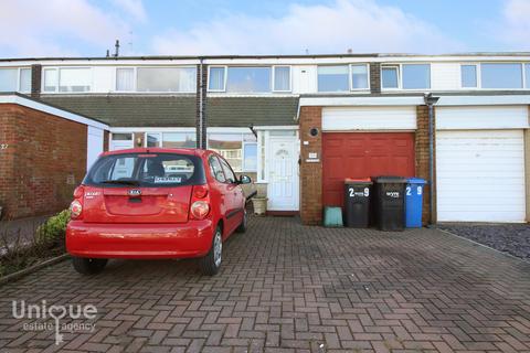 Navena Avenue, Fleetwood, FY7