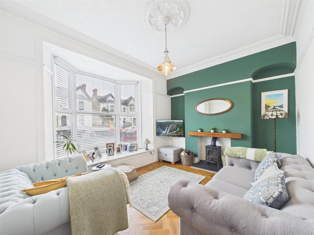 CAM04045 G0-PR0066-STILL004.jpg