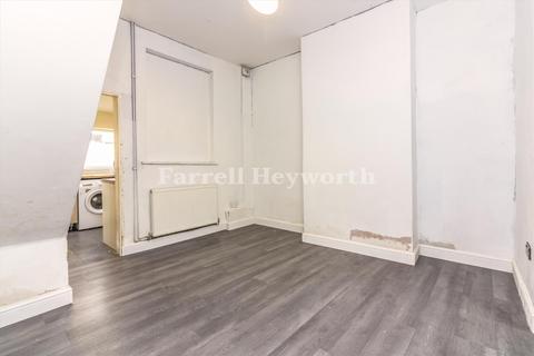 2 bedroom house for sale, Clifton Street, Preston PR1