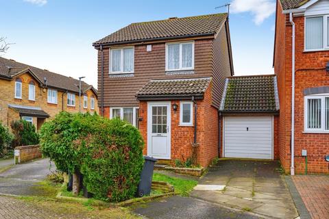 undefined, Temple Close, Luton