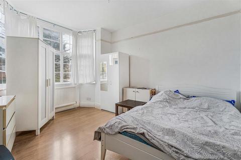 2 bedroom flat for sale, Vivian Avenue, London