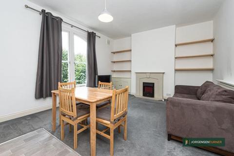 2 bedroom flat to rent, Godolphin Road, Shepherd's Bush