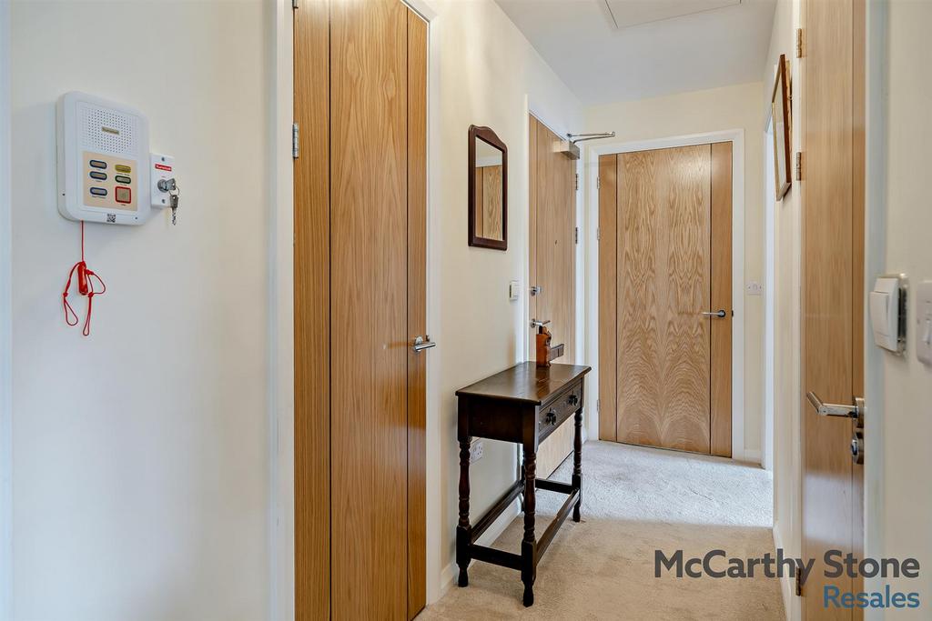 8678976-interior12-800.jpg