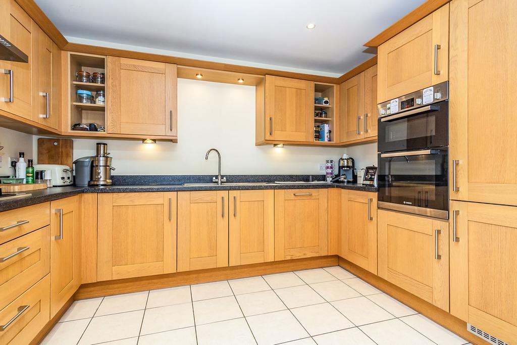 Kitchen.jpg
