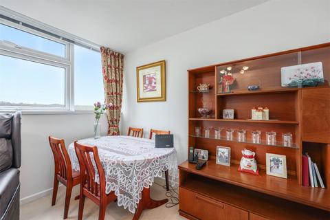 3 bedroom apartment for sale, Marine Court, Cornwall PL11