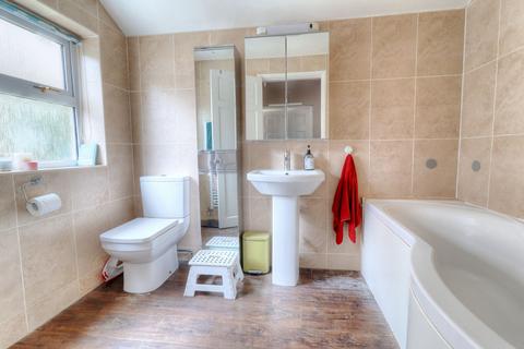 undefined, Wycombe Road, High Wycombe HP14