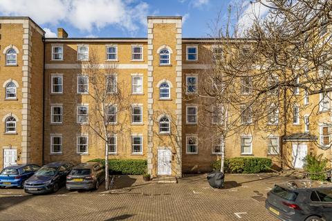 Clarence Mews, Rotherhithe, London, SE16