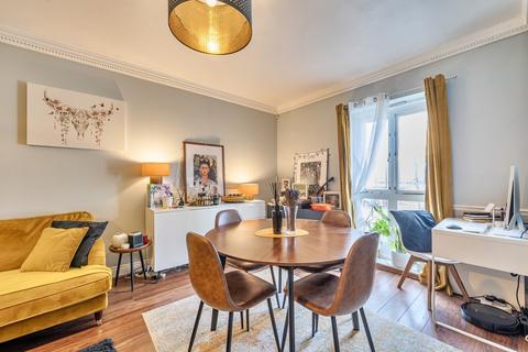 2 bedroom flat for sale, Clarence Mews, Rotherhithe, London, SE16