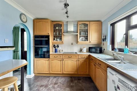 4 bedroom detached house for sale, Moor Lea, Braunton EX33