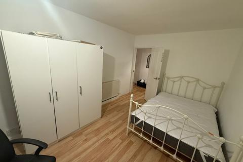 undefined, Fontley Way, London SW15