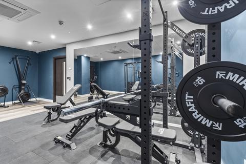 Studio to rent, at Hanger Lane, 15 Hanger Lane W5