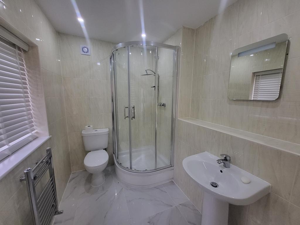 En-suite Bathroom